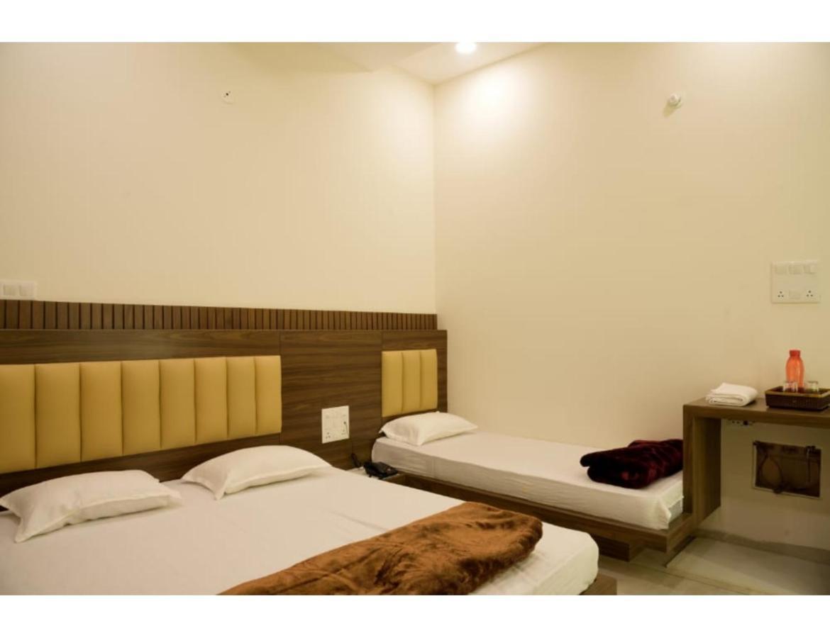 Hotel Govindam, Ujjain Exterior foto
