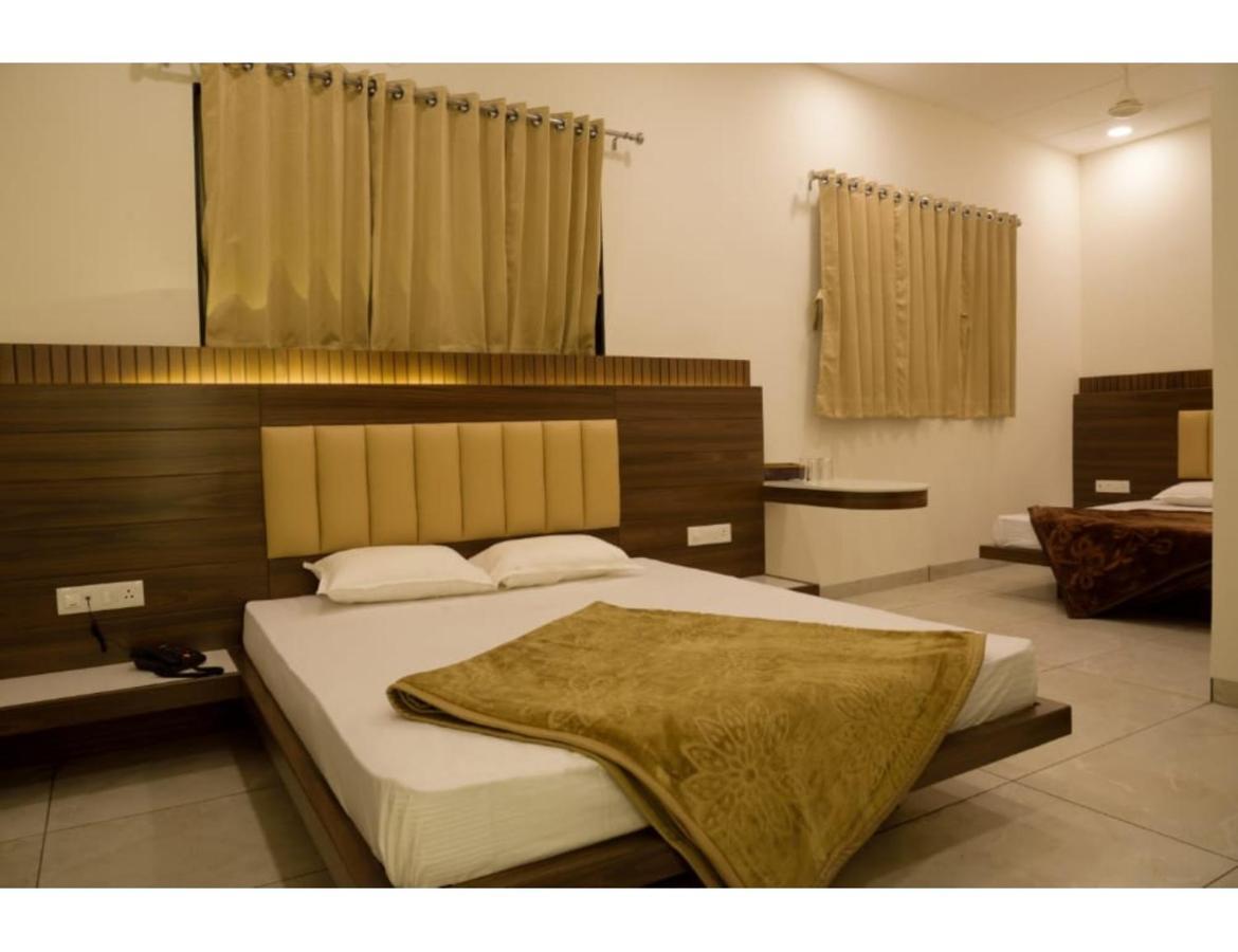 Hotel Govindam, Ujjain Exterior foto