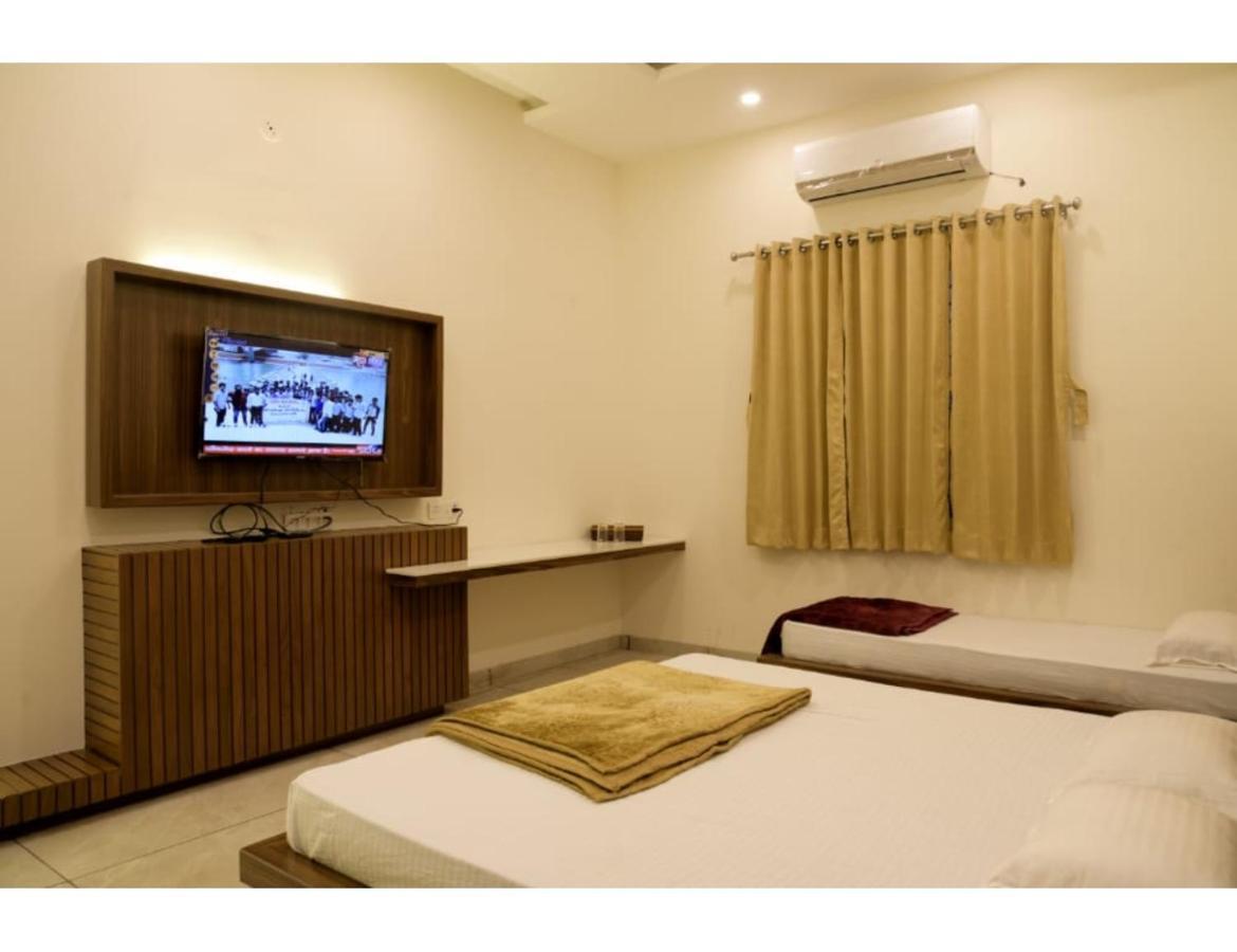 Hotel Govindam, Ujjain Exterior foto